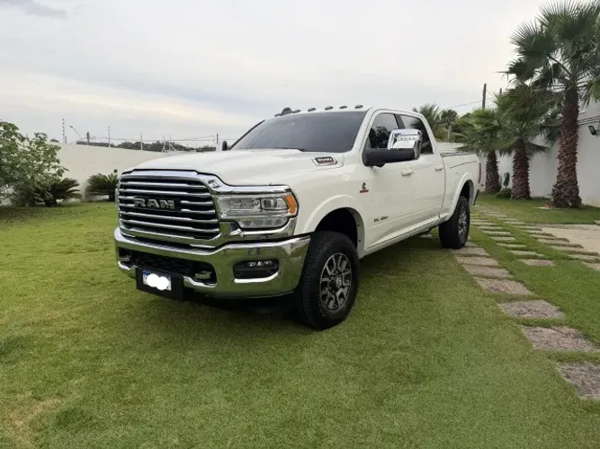 Ram 3500 Limited Longhorn 6.7 TB CD Diesel 2024
