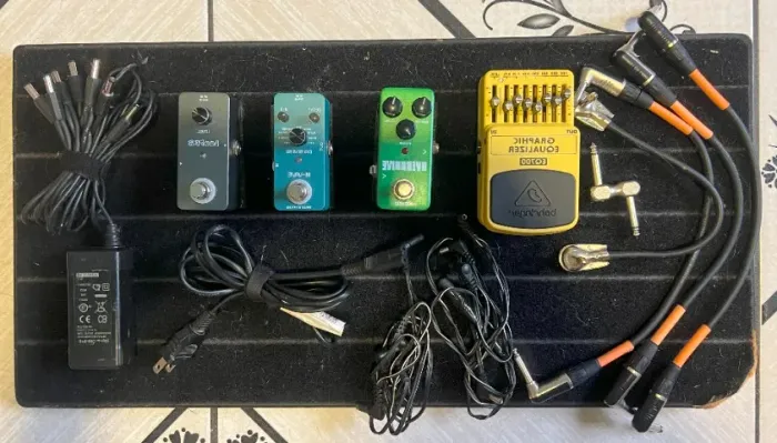 Kit Pedais Overdrive, Reverb, Equalizador, Loop e muito mais - Leia a descrição