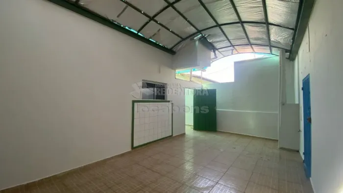 Casa Comercial para Locação com 4 Salas no bairro Vila Aeroporto