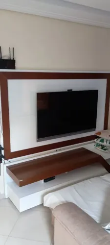 Rack com painel de tv