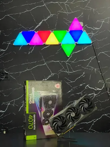 PLACA DE VÍDEO MSI GEFORCE RTX 4070 GAMING X TRIO 12GB