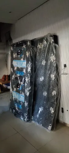 VENDO NOVOS NO PLÁSTICO 02 COLCHÕES DE SOLTEIRO+ 01 DE CASAL