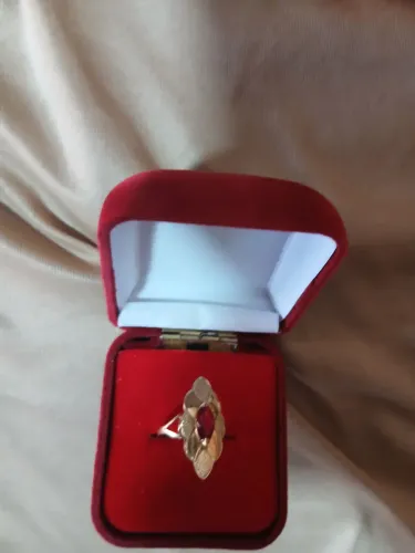 Anel de Ouro Marquise 18 k aro 19