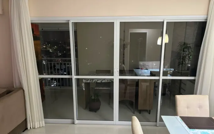 Porta Alumínio 4 folhas