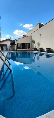 Casa 3 Quartos com Área de Lazer Completa à Venda na Vila Pacífico