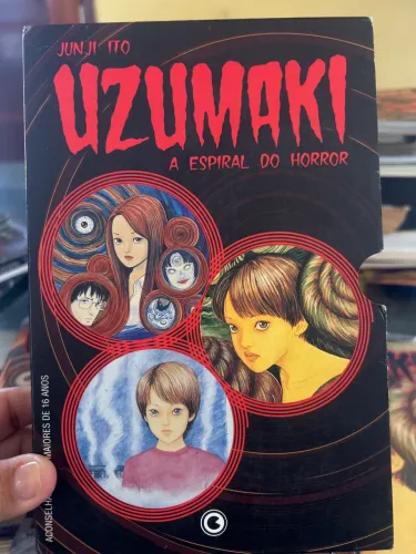BOX UZUMAKI - a espiral do horror Junji Ito - Colecionador 