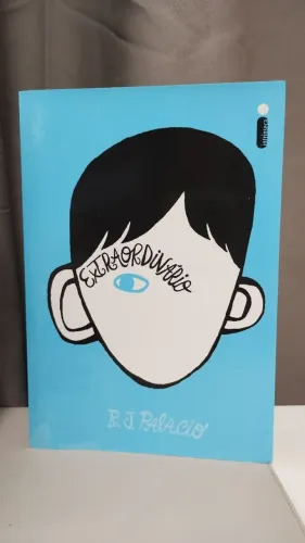 Livro extraordinário - R.J. Palacio