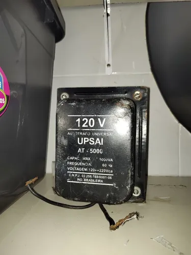 Vende se Transformador 5000VA funcionado