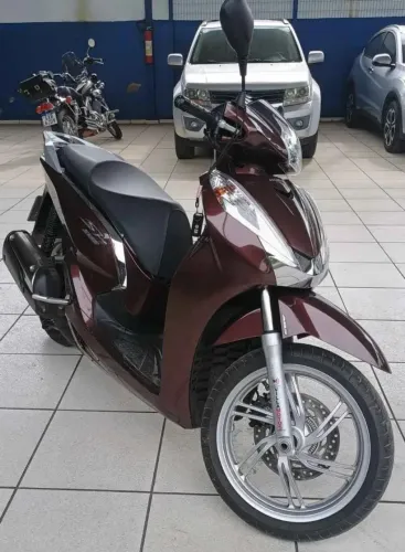 Moto Honda scooter 300i