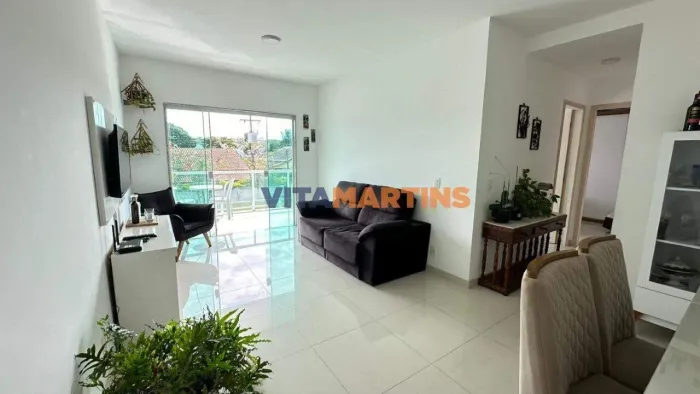 Cobertura linear 2 quartos à 50 metros da Lagoa das Palmeiras em Cabo Frio - Por R$ 550.00