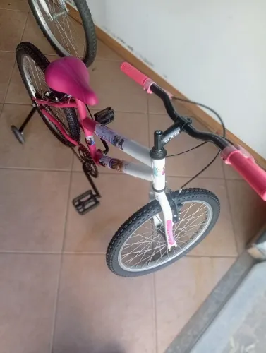 BICICLETA ARO 20 SEMI-NOVA