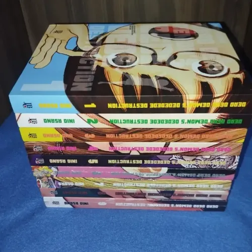 Dead Dead Demons Dededede Destruction volumes 1 ao 9 - Mangá JBC