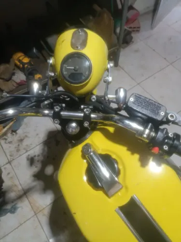 CB 400 série 2 customizado