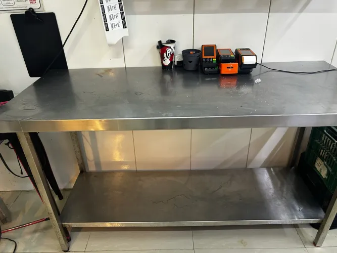? VENDO BANCADAS DE INOX EM EXCELENTE ESTADO ?