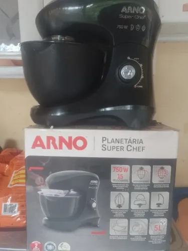 Para venda batedeira semi nova entrego 