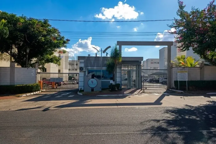 Apartamento 2 Quartos no Condomínio Parque Austral por R$ 165.000