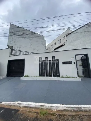 Casa com 2 quartos para Alugar na Vila Ponte Rasa, São Paulo