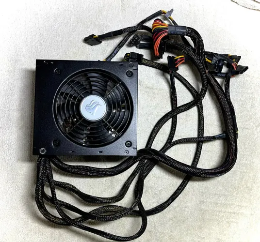 Cougar VTC 500W (modelo CGR BC-500)