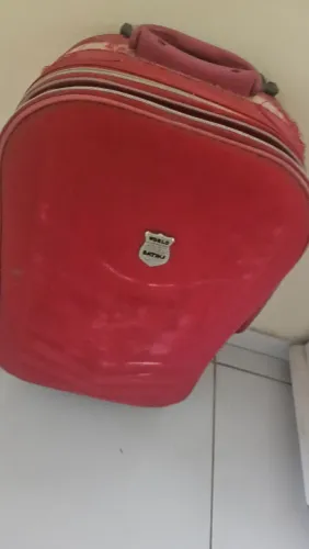 roupas usadas p doação 