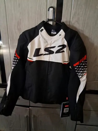 Jaqueta da Ls2 zera nunca usada..