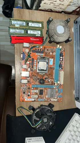 Kit Intel Pentium com 3 memória ram e 2 air cooler