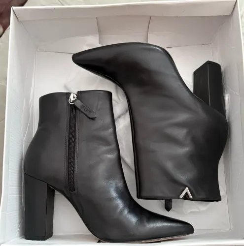Bota feminina Schutz feminina