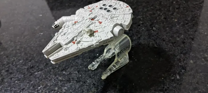 coleção Star Wars hotwheels Nave Falcon