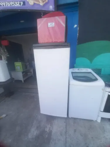 Geladeira 220v