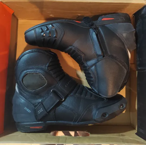 Bota X11 Cano Curto tamanho 41
