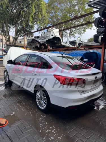 Sucata Ford Focus Fastback 2017/2018
