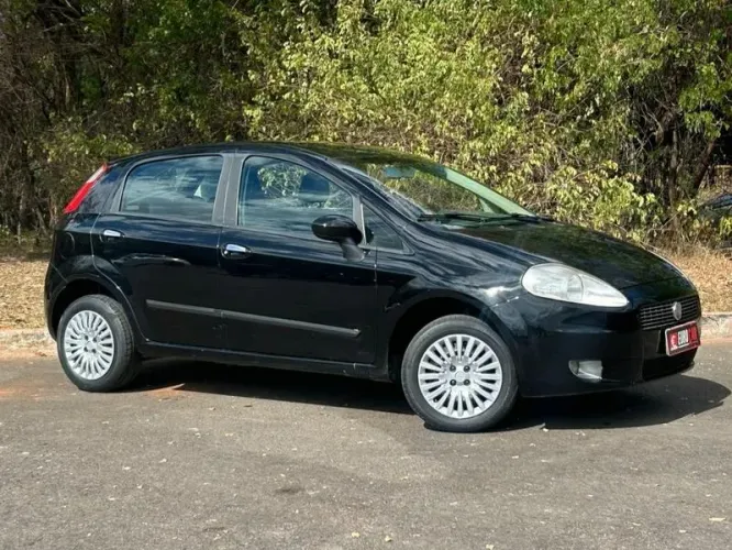 Fiat Punto 1.4 Fire Flex 8V 5P 2012