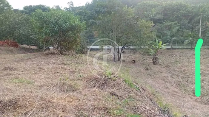 TERRENO À VENDA EM GUARAREMA  EXCELENTE OPORTUNIDADE DE INVESTIMENTO