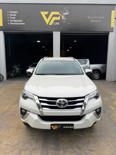 Toyota Hilux SW4 SRX 4X4 2.8 TDI 16V Dies. Aut. 2019