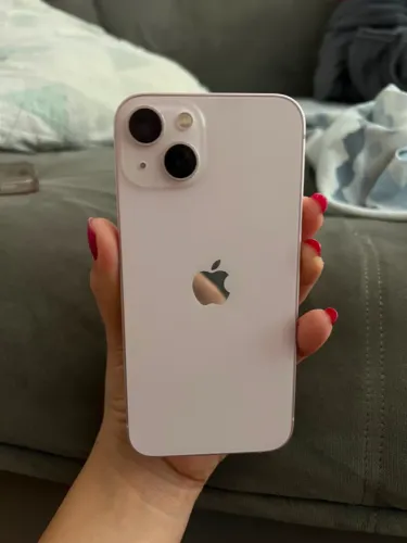 iPhone 13 rose