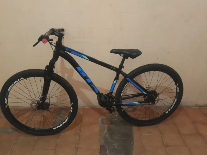 Vendo Bicicleta GTA part