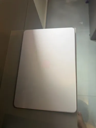MacBook neo cor rosa novo!!! Com nota fiscal e acessórios.