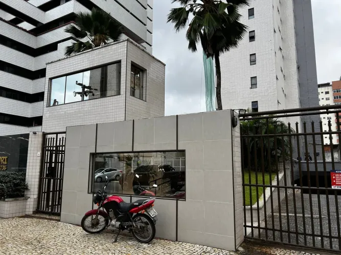VERAS VENDE APARTAMENTO 136m2 3 SUÍTES NO COND MIRAFIORI