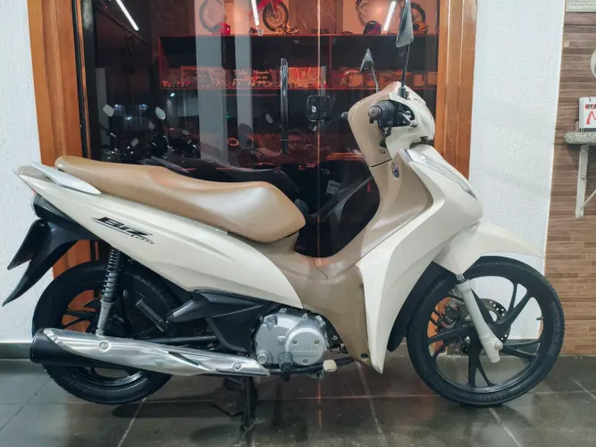HONDA BIZ 125 ANO 2022 NOVA