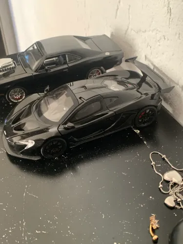 miniatura mclaren p1 1/24