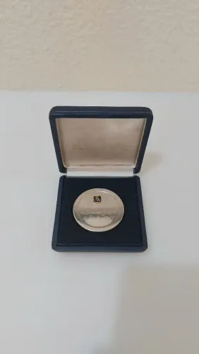 Medalha XI encontro de automóveis antigos do RJ