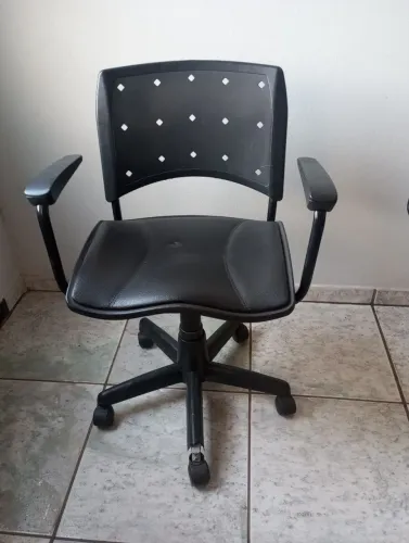 Cadeira giratória