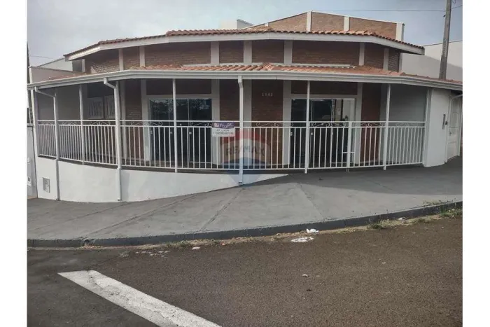 Aluga Ponto Comercial 200m²