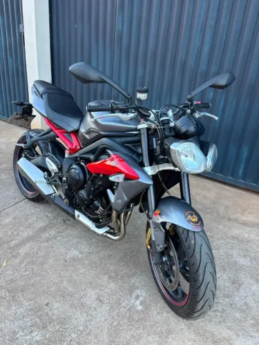 Triumph Street Triple 675r 2014