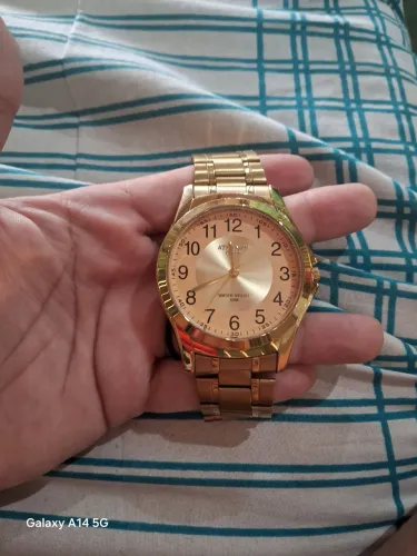 Estou vendendo um relógio da marca Atlantis Gold