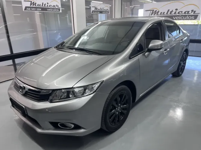 Honda Civic Sedan LXS 1.8/1.8 Flex 16V Aut. 4P 2015