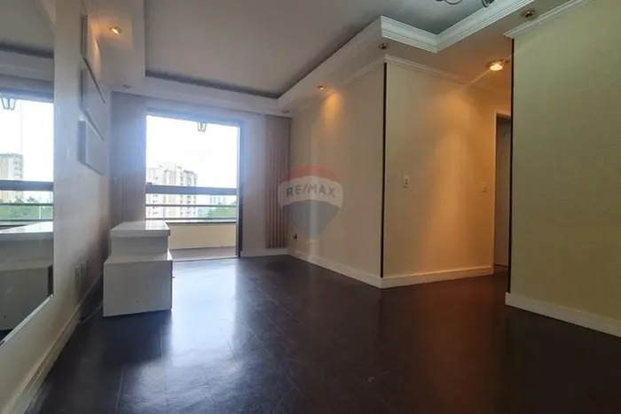 Apartamento com Varanda para Locação - Lazer Completo e Localização Privilegiada