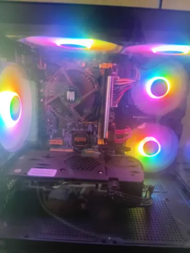 PC GAMER COMPLETO COM TODOS PERIFERICOS PEGANDO TUDO PERFEITAMENTE.