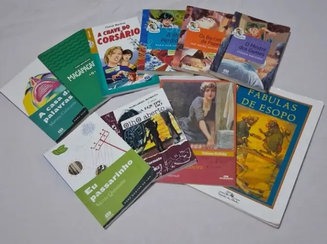 Kit 10 Livros - Diversos Títulos E Coleções Vol 1