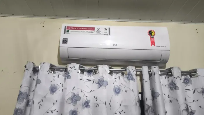 Vende-se uma central de ar em ótimo estado de conservação 