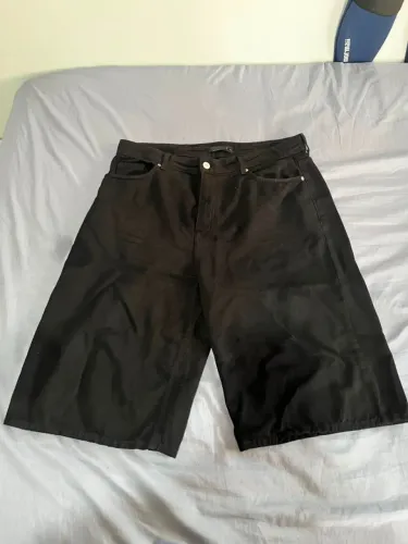 Bermuda preta South & Co tamanho 46 - modelagem larga  Descrição